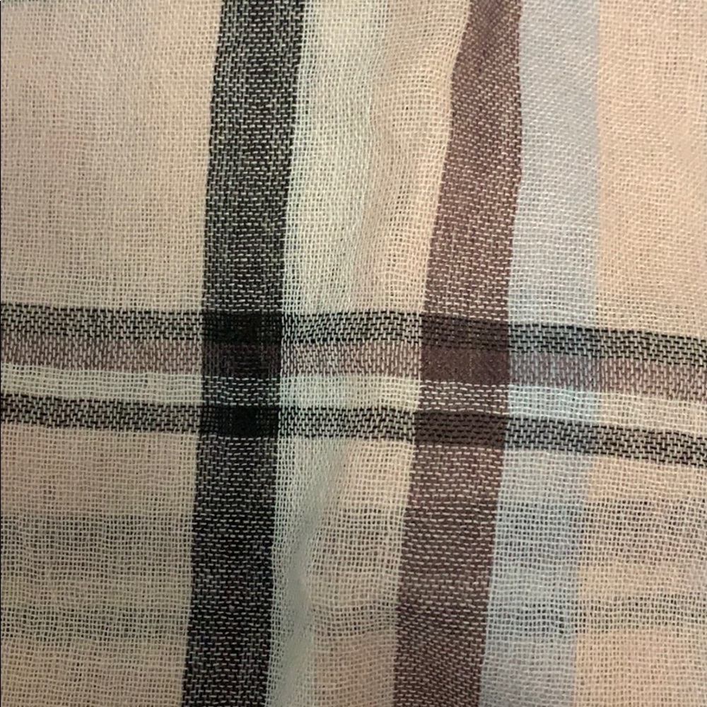 Scarf - Picture 3 of 4